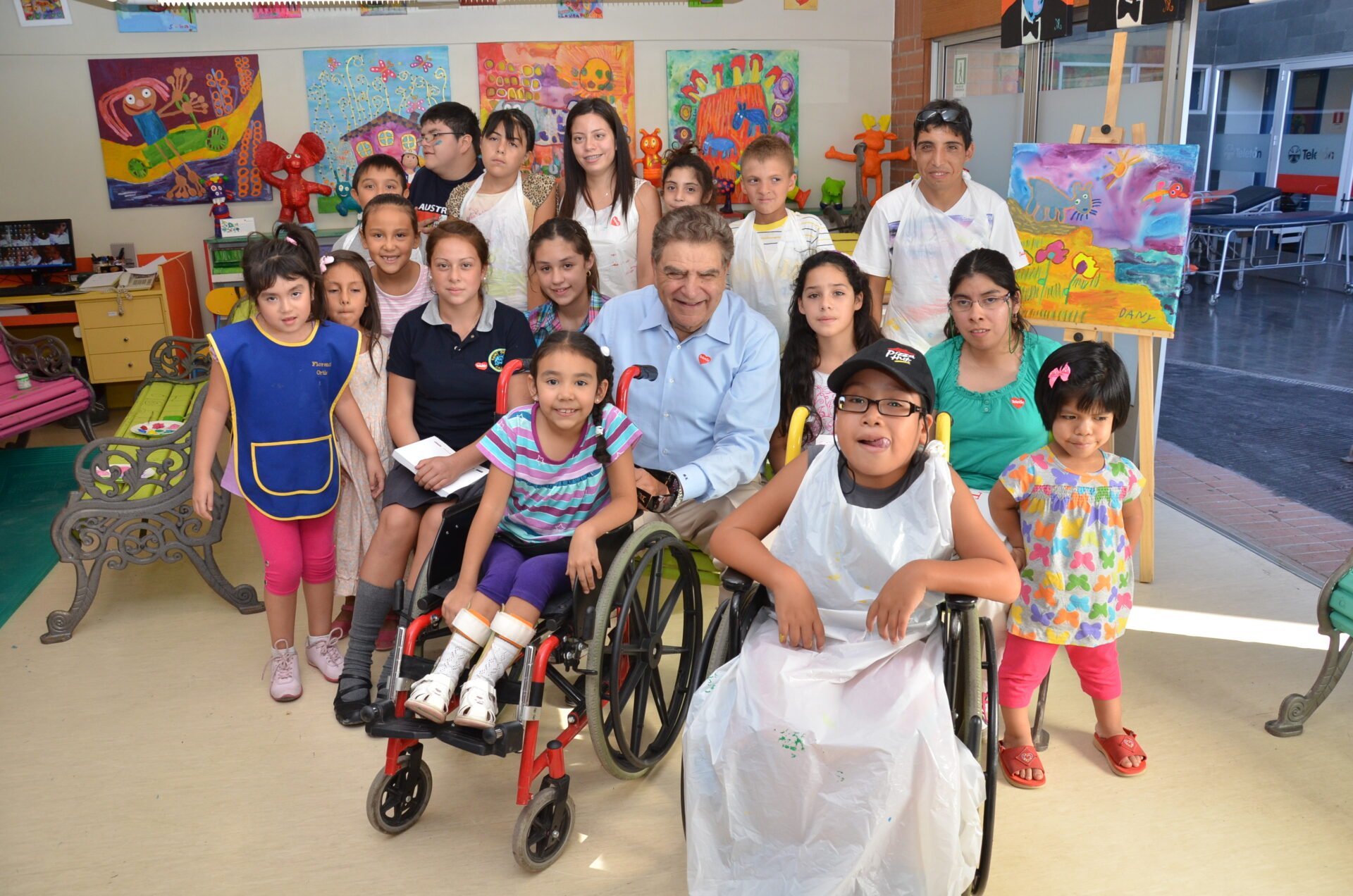 OMS acknowledged Mr. Mario Kreutzberger for his support to health in the America