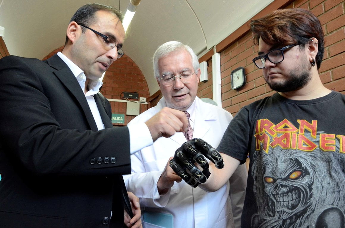 Telethon Chile acquired a 3D printer that will create prostheses